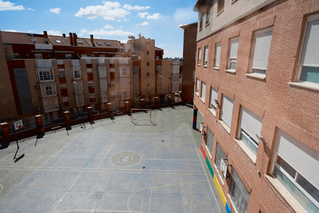 Franciscanas Montpellier patio.png